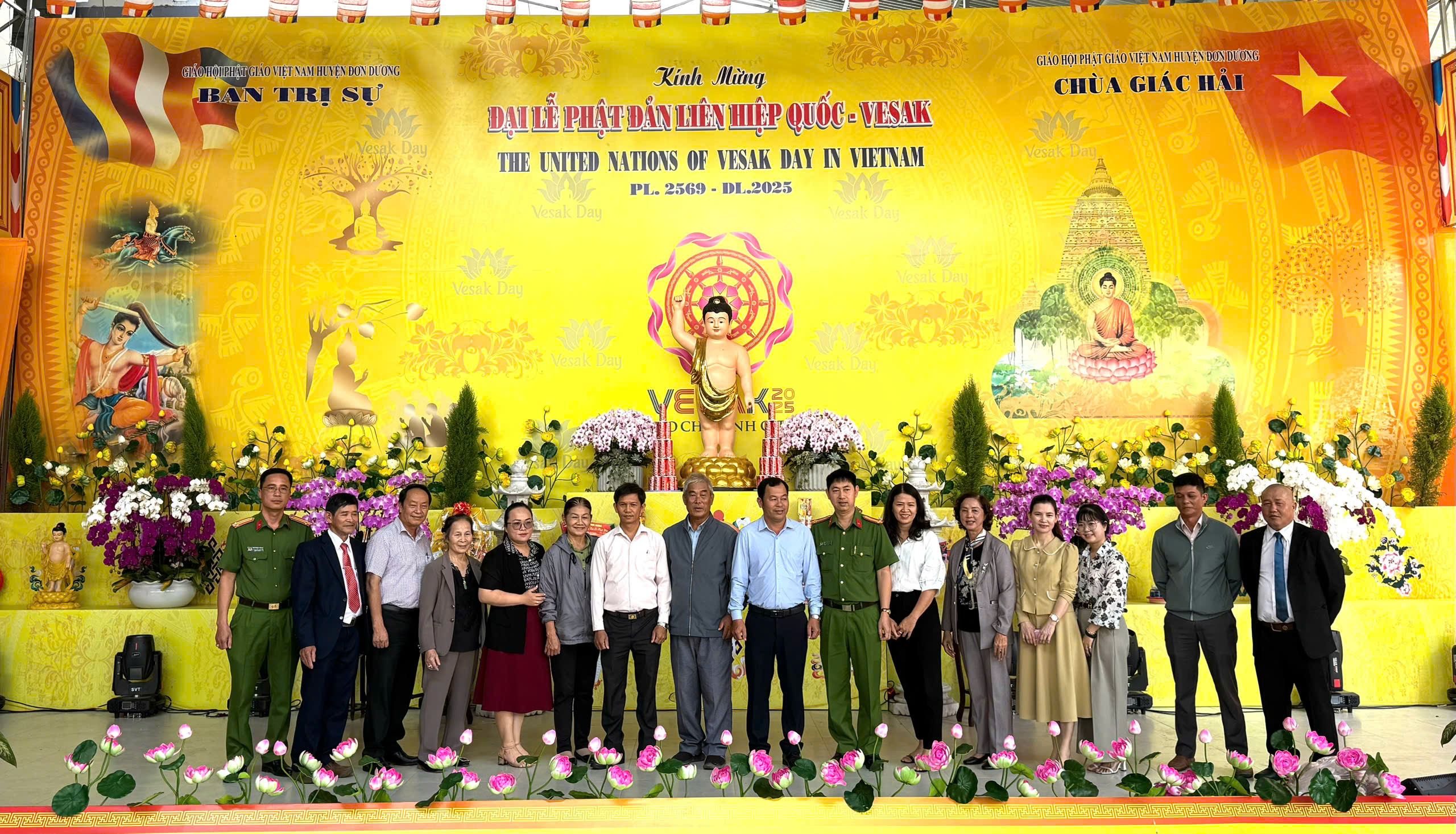 THỊ TRẤN THẠNH MỸ: ĐI THĂM CƠ SỞ PHẬT GIÁO  NHÂN DỊP ĐẠI LỄ PHẬT ĐẢN 2025