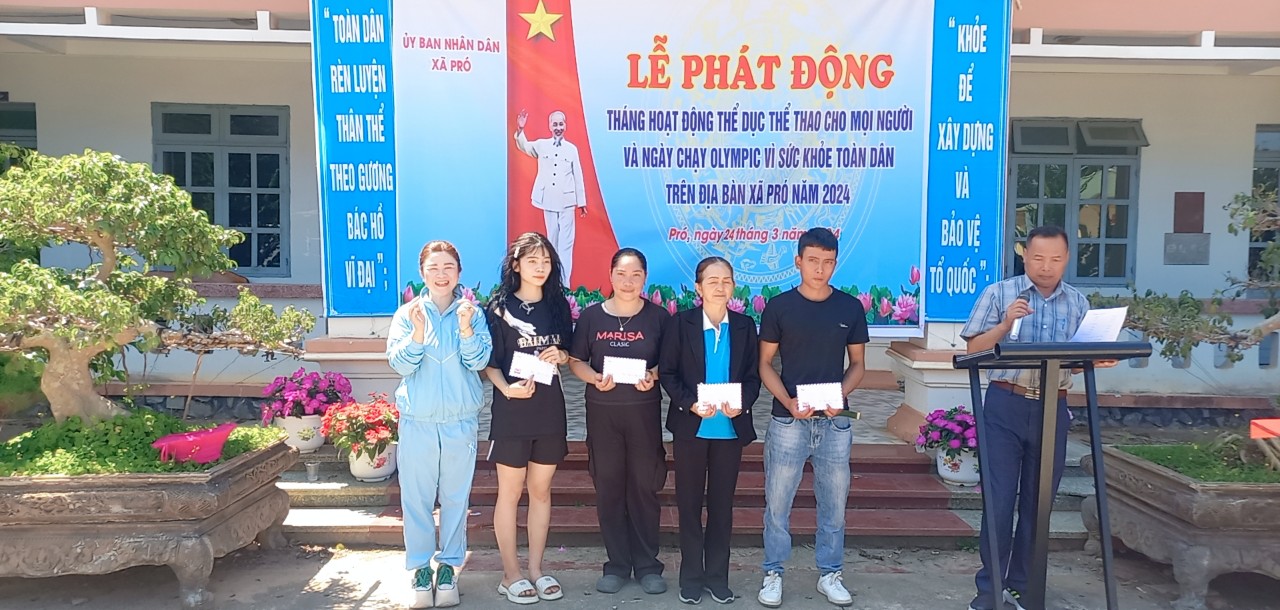 LỄ PHÁT ĐỘNG CUỘC VẬN ĐỘNG “TOÀN DÂN RÈN LUYỆN THÂN THỂ THEO GƯƠNG BÁC HỒ VĨ ĐẠI” GIAI ĐOẠN 2021 – 2030 VÀ NGÀY CHẠY OLYMPIC VÌ SỨC KHỎE TOÀN DÂN TRÊN ĐỊA BÀN XÃ PRÓ NĂM 2024